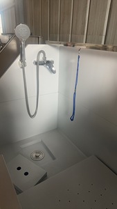 Baignoire de toilettage pour chien pliable en acier inoxydable de qualité supérieure, station de lavage pour animaux avec élévateur électrique et commande par pédale - Product Image 4