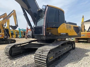 Excavatrice hydraulique Volvo EC300 d'occasion, modèle 2024, bon état, chenilles, faible nombre d'heures de travail, boîte de vitesses, pompe, prix bas, vente, d'origine - Product Image 5