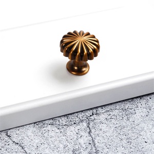 Poignée de porte de placard ou de tiroir en alliage de zinc moderne, forme citrouille, design à trou unique, durable, pour usage domestique ou de bureau, gris clair, luxe - Product Image 6