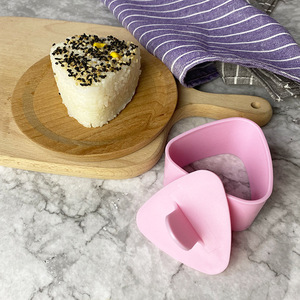 Moule à sushi japonais pour boulettes de riz Nasi et algues, presse alimentaire triangulaire, accessoires et ustensiles de cuisine pour bento - Product Image 3
