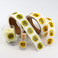 Rouleaux d'étiquettes adhésives en vinyle résistantes à l'eau personnalisées pour les produits de soins de la peau, les parfums, les lotions, impression de logo de marque, finition brillante/mate