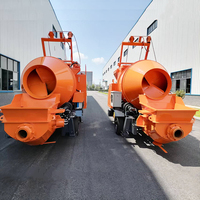 Pompe à béton sur remorque à grande capacité avec malaxeur 350, débit de 40 m³/h, tuyau de refoulement de 125 mm pour opérations de coulage de béton en masse