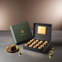 Emballage de livre de type livre pour chocolats en papier rigide PET UV mat pour mariage personnalisé de luxe pour fêtes de fin d'année en relief coffret cadeau