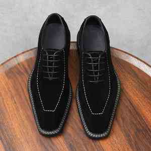 Chaussures pour hommes en cuir véritable faites à la main, personnalisées, respirantes, antidérapantes, polyvalentes, classiques, style britannique, élégantes pour le travail - Product Image 1