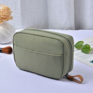 Bolsa Organizadora de Artículos de Aseo Portátil Personalizada para Mujer, Bolsa de Maquillaje de Nailon de Gran Capacidad y Calidad para Productos Cosméticos - Product Image 4