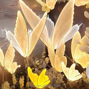 Décorations <span class=keywords><strong>de</strong></span> mariage modernes et simples avec des papillons artificiels <span class=keywords><strong>de</strong></span> couleur personnalisée, lumières suspendues, grand <span class=keywords><strong>fond</strong></span> - Product Image 1