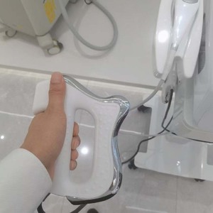 Appareil de beauté multifonctionnel 448K pour le rajeunissement de la peau et la récupération musculaire - Product Image 4