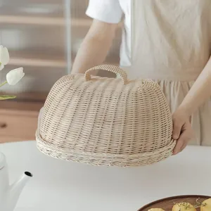 Wholesale handmade rattan basket storage boxes storage rattan box for fruit and bread with lid