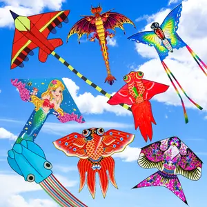 Fábrica envío gratis cometas dragón volando mariposa águila cometas juguetes al aire libre para niños cometas de dibujos animados diamante Delta murciélago kit barato