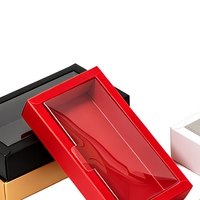 Boîtes cadeaux sur mesure, diverses tailles, matériaux recyclés, auto-érectables, fenêtre transparente, pelliculage mat, gaufrage, papier UV