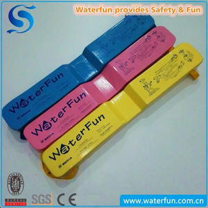 บะหมี่น้ำทำจาก<span class=keywords><strong>โฟม</strong></span>พีวีซีหลากสีเส้นก๋วยเตี๋ยวลอยน้ำสำหรับกิจกรรมทางน้ำและอุปกรณ์ว่ายน้ำ - Product Image 2