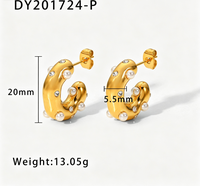   Boucles d'oreilles créoles personnalisées en acier inoxydable plaqué or 18 carats avec perles imitation tendance pour femme