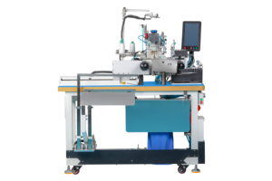 Machine à coudre à point de recouvrement entièrement automatique QK300H pour ourlets de t-shirts - Product Image 4