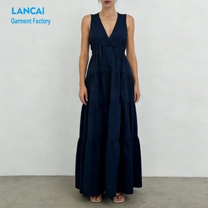 ผู้ผลิตเสื้อผ้าขายส่งเดรสคอวีแขนกุดผ้าฝ้ายฤดูร้อนแบบสั่งทำแบรนด์ส่วนตัวเดรสระบายชั้นและเดรสยาว - Product Image 2