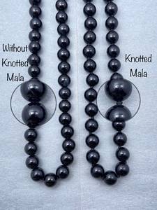 Collier de 108 perles Mala nouées à la main, en obsidienne noire, avec pompon, pour la méditation, la prière, la guérison et le chant des mantras Japa. - Product Image 6