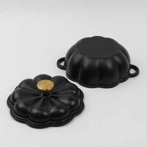 Horno holandés <span class=keywords><strong>de</strong></span> <span class=keywords><strong>hierro</strong></span> fundido <span class=keywords><strong>de</strong></span> calabaza con tapa <span class=keywords><strong>Olla</strong></span> <span class=keywords><strong>de</strong></span> Horno Holandés <span class=keywords><strong>de</strong></span> <span class=keywords><strong>hierro</strong></span> fundido esmaltado <span class=keywords><strong>para</strong></span> <span class=keywords><strong>hornear</strong></span> <span class=keywords><strong>pan</strong></span> - Product Image 4