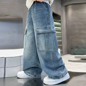 Jeans amples tendance pour enfants, avec poches, en denim bleu délavé, pour petits garçons, personnalisables - Product Image 1