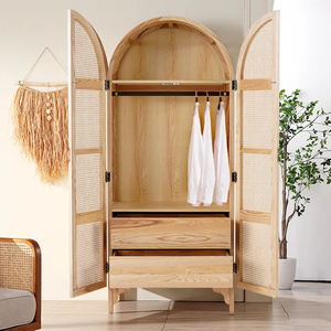Armoire de chambre à coucher en rotin tissé naturel avec 2 portes cachées et tiroirs - Product Image 1