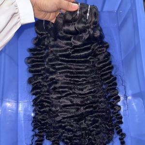 Prix d'usine de vente en gros Paquets de cheveux bouclés Mèche de cheveux humains vierges brésiliens Remy Mèche de <span class=keywords><strong>tissage</strong></span> Extension de cheveux en gros - Product Image 2