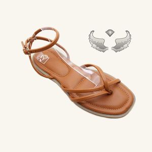 Sandales décontractées d'été pour femmes - Chaussures plates de plage de haute qualité en gros - Nouvelles chaussures en cuir à bout ouvert pour femmes - Product Image 5