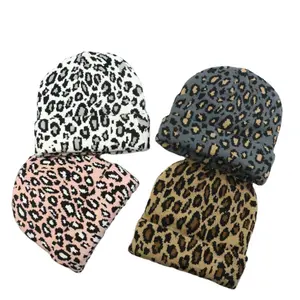 Toptan leopar baskı bere bayan-Kadın erkek kış şapka leopar baskı kasketleri çift katmanlar kalın örme leopar desen sarkık şapka