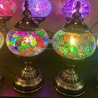 Lampe de table marocaine en mosaïque de style Tiffany turque de Marrakech, base en bronze faite à la main, ampoule LED, décoration de salon et de chambre à coucher (Shard
