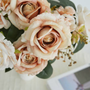 زهور اصطناعية فاخرة لتزيين الحدائق المنزلية، باقة ورد من الحرير الصناعي، زهور ورد قماشية اصطناعية للزفاف - Product Image 5