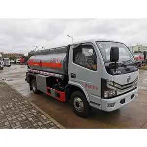 Kleiner dreiachsiger Öltanker Diesel kraftstoff Tankwagen