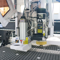 Routeur CNC MISHI 1325 avec disque ATC et banc de perçage pour la fabrication de meubles de cabinet, centre de découpe 4x8 pieds