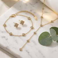 Ensemble de bijoux ZG Clover Flower en acier inoxydable plaqué or 18 carats, collier, boucles d'oreilles, bracelet, fournisseur de bijoux en gros