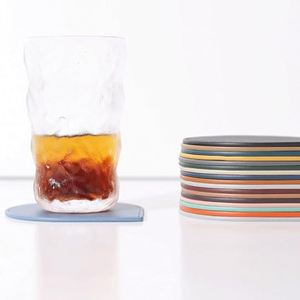 Sous-verre en similicuir PU en forme de goutte d'eau, dessous de tasse, vaisselle, décoration nordique pour la maison, sous-verre pour tasse à café 11cm/4.3in - Product Image 3
