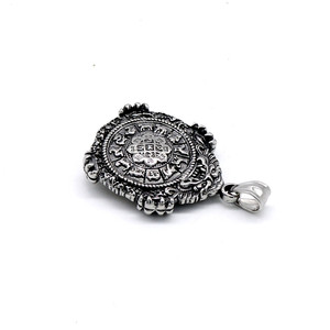 Yunnique Collar con colgante del zodiaco de acero inoxidable, diseño geométrico dorado de dos tonos, joyería unisex - Product Image 3