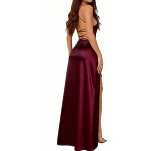 เดรสยาวสายเดี่ยวผ้าซาตินสำหรับผู้หญิง - ชุดราตรีเปิดหลังทรงวีลึกสุดหรูพร้อมดีไซน์ผ่าข้าง แฟชั่นทันสมัย - Product Image 5