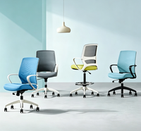Chaise de bureau exécutive à dossier haut en maille, avec accoudoirs métalliques modernes, pivotante et réglable en hauteur pour poste de travail de direction