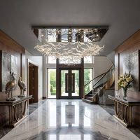 Lustre moderne luxueux décoratif en cristal long, luminaire suspendu décoratif pour projets hôteliers