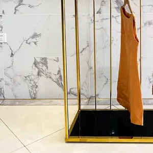 खुदरा दुकान कपड़े रैक कस्टम दुकान फैशन परिधान कपड़ा प्रदर्शित करता है अनुकूलित धातु स्टैंड कपड़ों की दुकान रैक प्रदर्शन