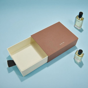 Caja de Regalo Cosmética Portátil Mini para Mujer, de Papel Especial de Alta Calidad, Personalizada para Productos de Cuidado de la Piel - Product Image 1