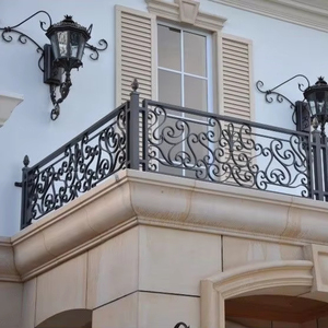 Colonnine <span class=keywords><strong>per</strong></span> Scale <span class=keywords><strong>in</strong></span> Acciaio Nero Opaco, <span class=keywords><strong>Ferro</strong></span> Battuto Moderno Francese <span class=keywords><strong>per</strong></span> Esterni, <span class=keywords><strong>per</strong></span> Scale di Ville e <span class=keywords><strong>Balconi</strong></span>, Senza Necessità di Staffe - Product Image 1