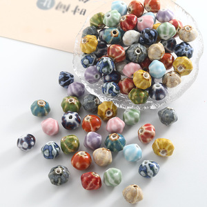 Cuentas de Cerámica Esmaltadas Irregulares Coloridas de 11*13mm, Cuentas de Porcelana con Forma Geométrica de Linterna para Hacer Collares y Pulseras - Product Image 3