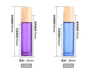 Màu xanh thủy tinh trong suốt <span class=keywords><strong>Roll</strong></span>-<span class=keywords><strong>On</strong></span> chai với hạt gỗ vít có nắp đậy thiết kế mới cho chăm sóc da Kem mắt bản chất và tinh dầu - Product Image 4