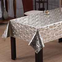 Nappe en PVC Argentée à Motifs Floraux RNPT avec Dos Tissé, Résistante à l'Huile et à la Chaleur, Couverture Métallique pour Table à Manger