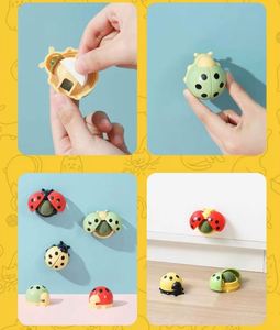 Nouveauté 2024 : Balles de Catnip Ladybird pour chats, jouet rotatif, balles comestibles naturelles et saines, auto-adhésives - Product Image 6