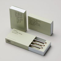 Boîte à manchon de tiroir coulissant avec logo personnalisé Conception pliante en carton avec fenêtre en PVC transparent Doublure éponge en papier d'art pour emballage cadeau