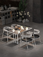 Ensemble de table et de chaises de style industriel américain en acier inoxydable pour restaurant, café, salon de thé, bar et bistro