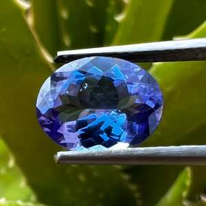 100% naturel Tanzanite Cabochon pierre précieuse en vrac pour la fabrication de bijoux pierres précieuses mélanger taille et forme pierres précieuses de qualité supérieure - Product Image 1