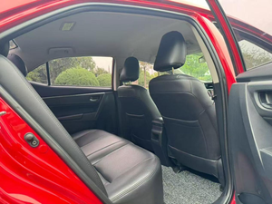 En Existencia, Autos <span class=keywords><strong>Toyota</strong></span> <span class=keywords><strong>Corolla</strong></span> Usados del <span class=keywords><strong>2018</strong></span>, 6w Millas, 1.2T, 2WD, FWD, Gasolina, Volante a la Izquierda, 5 Asientos, Sedán Rojo con Interior Oscuro - Product Image 4