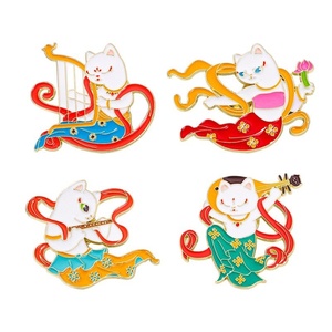 เข็มกลัดการ์ตูนแมวนางฟ้าบินได้แบบส่วนตัว พร้อมสัตว์เล็กๆ สีสันสดใส ของที่ระลึกสถานที่ท่องเที่ยวสวยงาม ทำจากโลหะผสม - Product Image 5