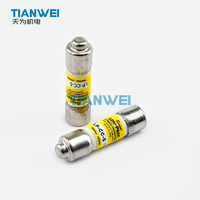 Fusible à temporisation à double élément à faible crête EATON LP-CC-5, classe CC, 5A 600VAC/150VDC, indice d'intermètement en cas de court-circuit