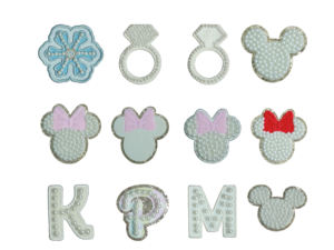 Testa di topo pronta con bordo glitterato pieno di perle con perline in ciniglia ricamata in ferro per borse in pelle - Product Image 4