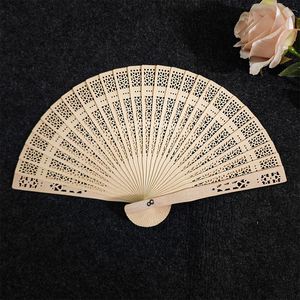 Abanico de Mano Plegable de Madera de Sándalo con Grabado Chino, Recuerdo de Boda con Logotipo Personalizado - Product Image 2